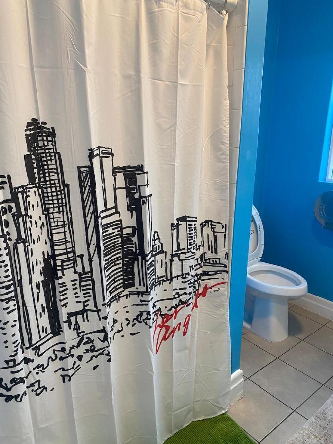 Private Large La Bedroom W Private Half-Bathroom - Ac - Wifi - Private Fridge Near Usc - Exposition Park - Usc Memorial Coliseum - Banc Of California Stadium - Downtown Los Angeles Dtla - University Of Southern California Usc! Eksteriør bilde